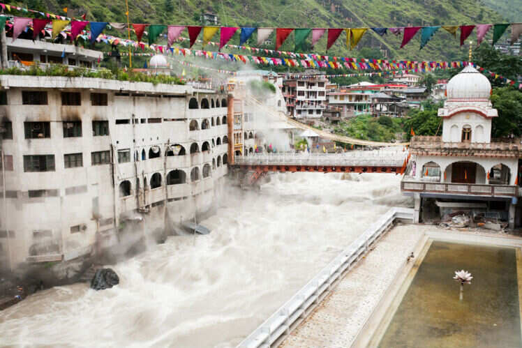 Hot water springs in India—it is high time that you take a dip Hot water springs in India—it is high time that you take a dip