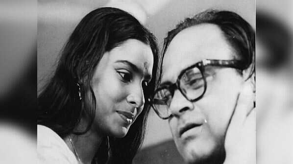 Subarnarekha (1965)