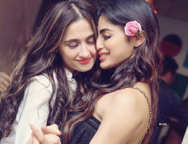 Inside pictures of Sanjeeda and Aamir Ali's restaurant anniversary party