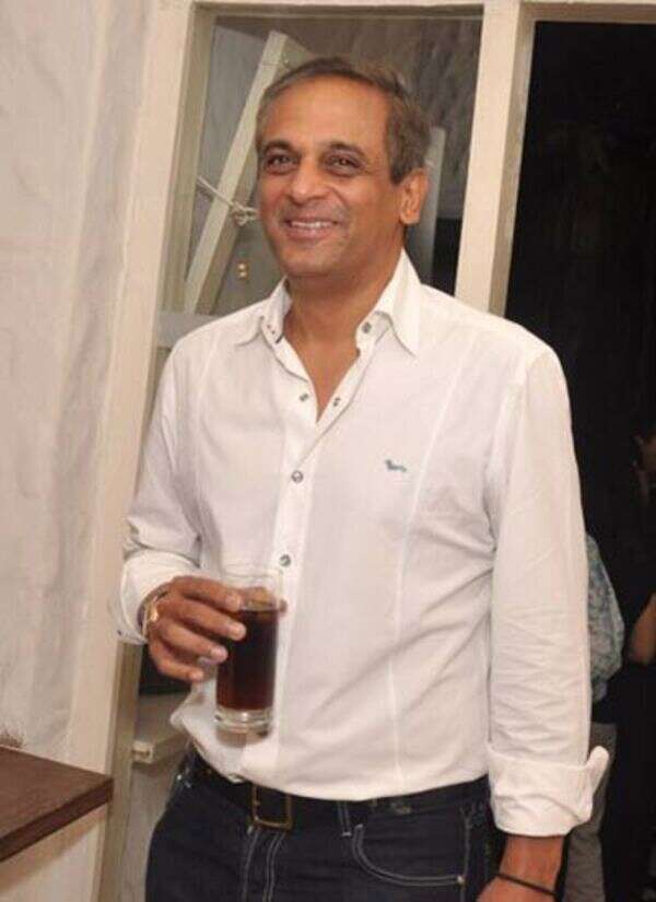 Shiv Kumar Pictures