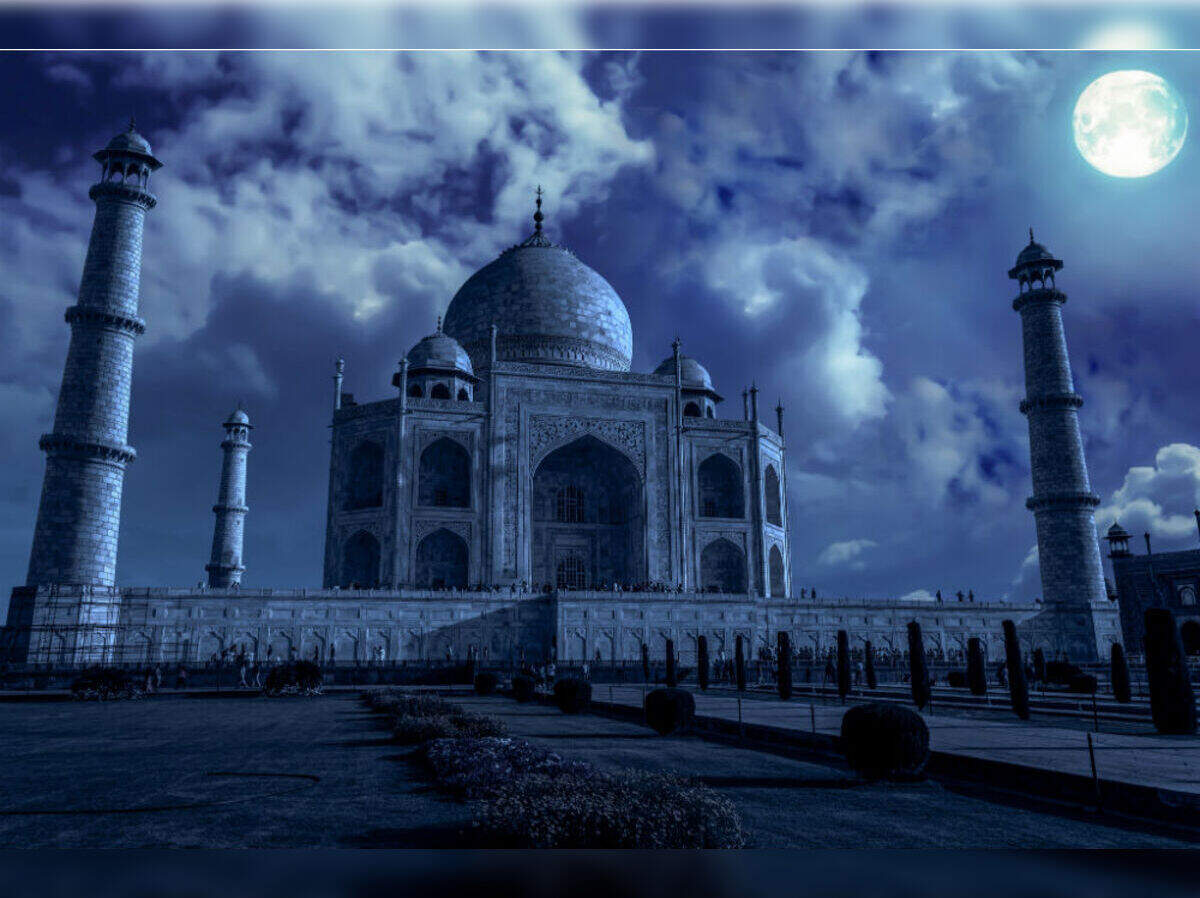 Taj Mahal At Night Wallpaper Hd