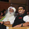 Article image for: <i class="tbold">sadhguru jaggi vasudev</i> and Ranveer Singh