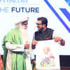 Article image for: Ranveer Singh in conversation with <i class="tbold">sadhguru jaggi vasudev</i>