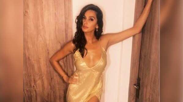 Dazzling in gold