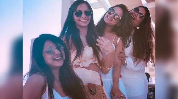 Girl gang