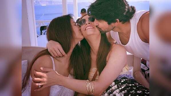 Husein joins the girls