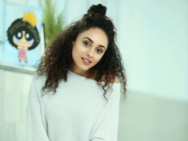 Pearle Maaney