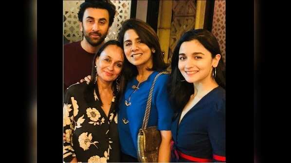 Photo: Neetu Kapoor rings in Ranbir Kapoor’s birthday with Alia Bhatt