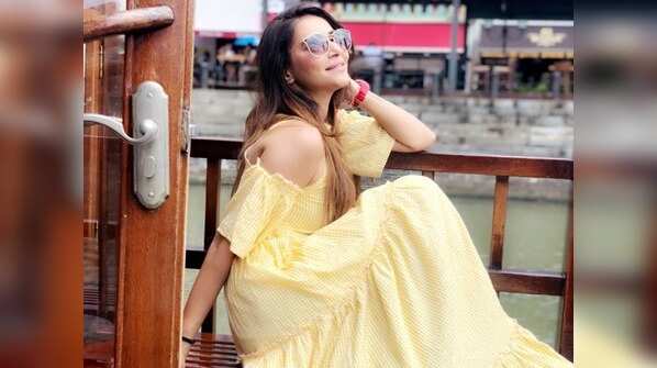 Pretty in yellow