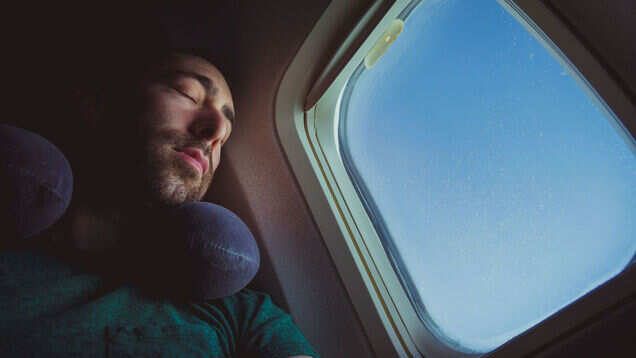Sleeping pods: airports with sleeping facilities for passengers