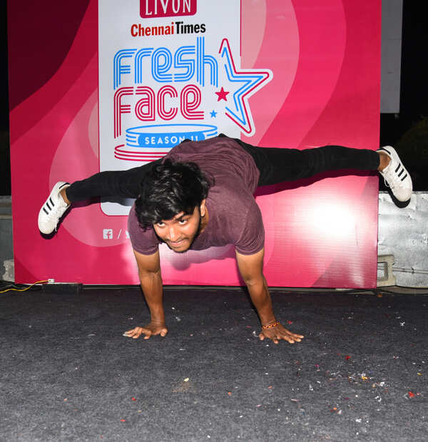 Dhinesh Photos