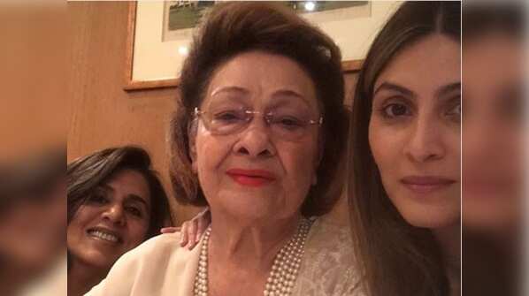Selfie with lovely ladies