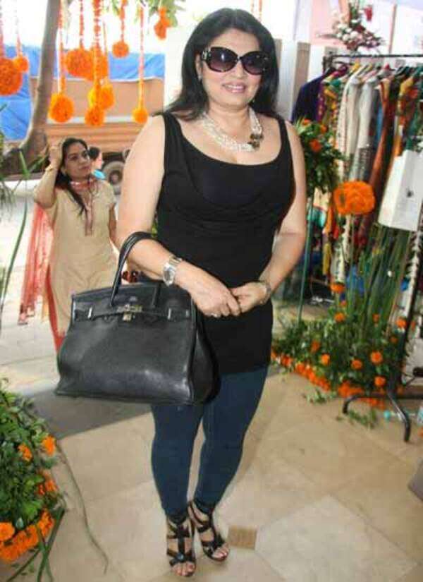 Kiran Juneja Wallpapers
