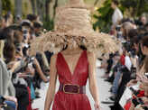 2019 Spring Ready-to-Wear Collection: Valentino