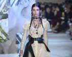 2019 Spring Ready-to-Wear Collection: Alexander McQueen