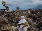 Disturbing pictures of ​earthquake aftermath​ in Indonesia​