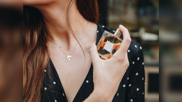 Apply perfume on these points to make it last longer