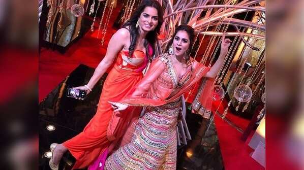 Shraddha Arya and Ruhi Chaturvedi shake a leg