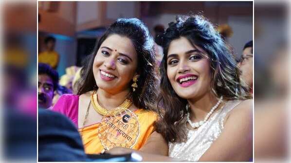 On-screen rivals, off-screen BFFs
