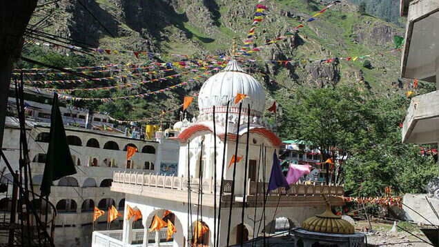 10 sacred sites of Himachal Pradesh where you will be touched by the divine