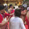 Article image for: Thane residents celebrate Sindoor Khela with transgenders, <i class="tbold">acid attack survivors</i>
