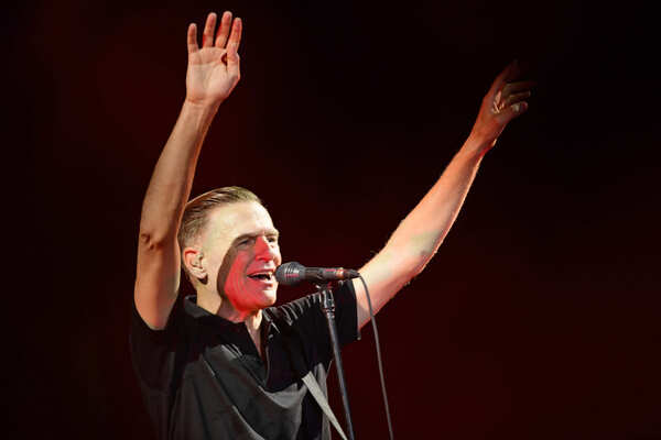 Bryan Adams