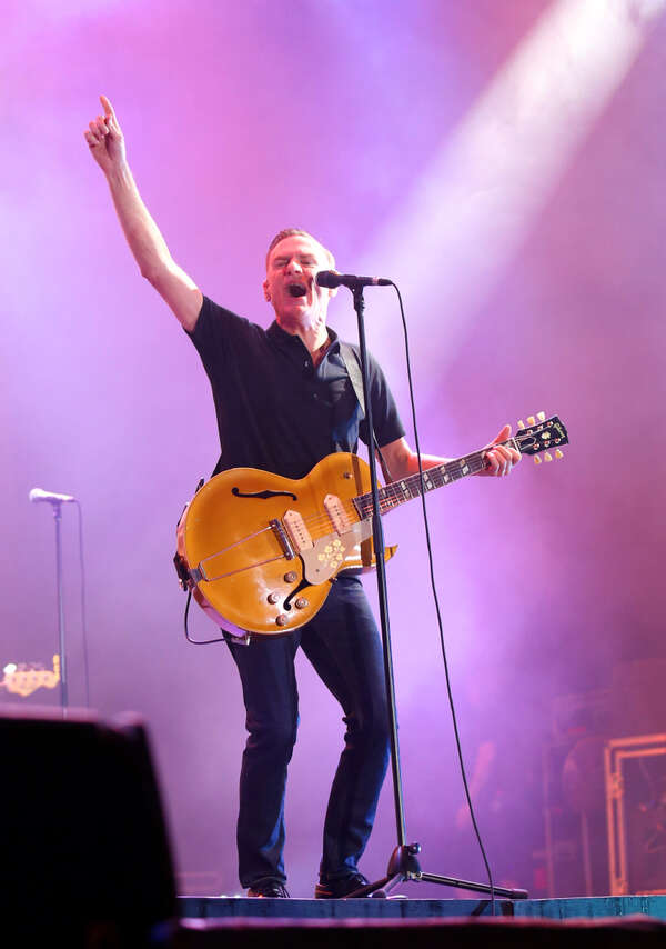 Bryan Adams