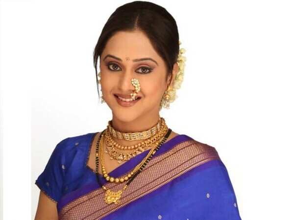 Mrinal Kulkarni Pictures