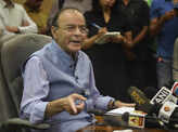 Arun Jaitley holds meeting to review liquidity situation