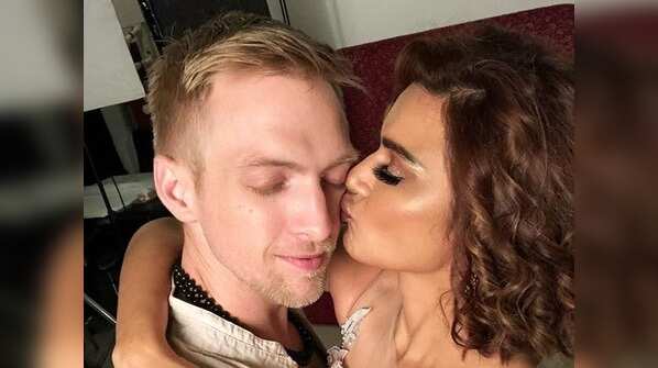 Kiss of love