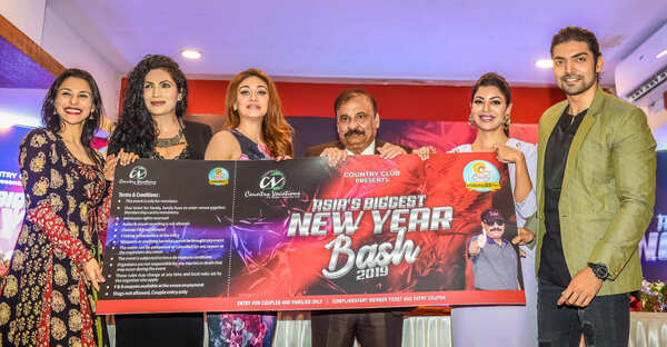 Simran Ahuja. Pictures