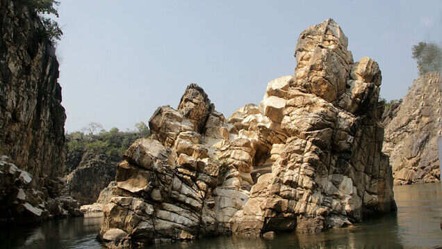 Discovering the marble rocks of Bhedaghat&mdash;a hidden treasure of Madhya Pradesh