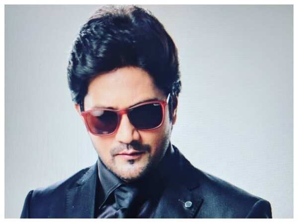 Aniket Vishwasrao Photos