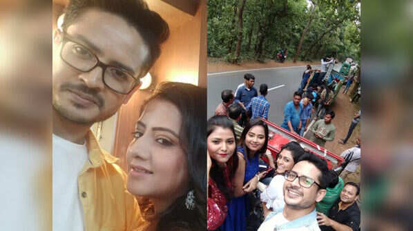 This is how team Nakshi Kantha is enjoying their off-screen fun; take a look