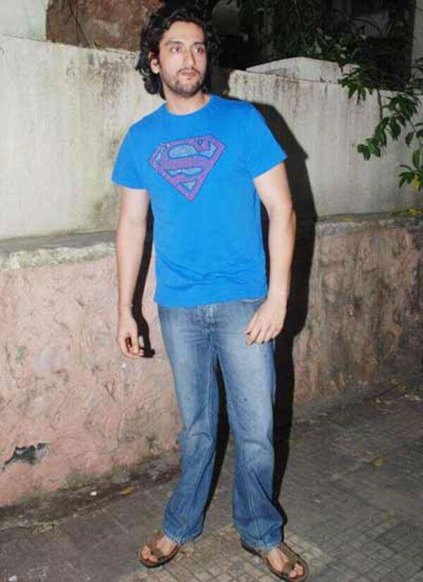 Shaad Randhawa Images