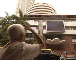 Sensex, Nifty turn cautious amid weak global cues