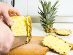 How to peel a pineapple