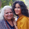 Katrina Kaif and Bina <i class="tbold">kak</i> pose together for a stunning picture