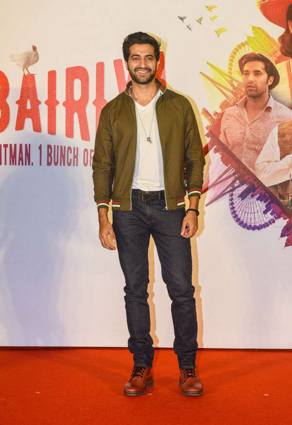 Akshay Oberoi Wallpapers