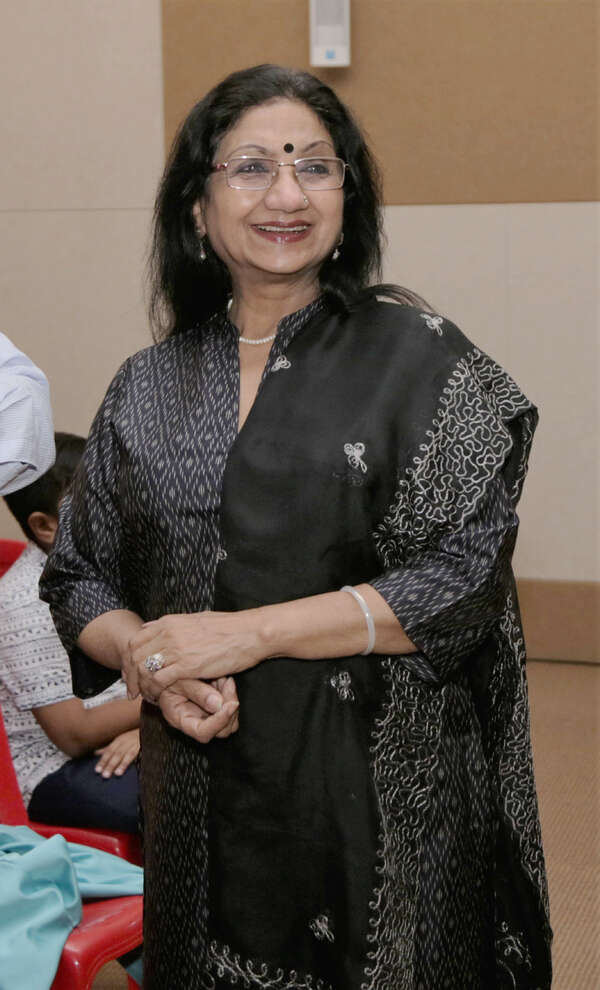 Renu Roy Photos