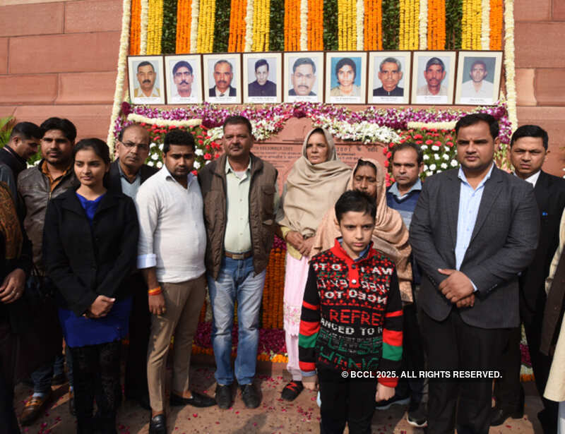 No pleasantries exchanged as PM, Rahul attend Parliament attack anniversary event