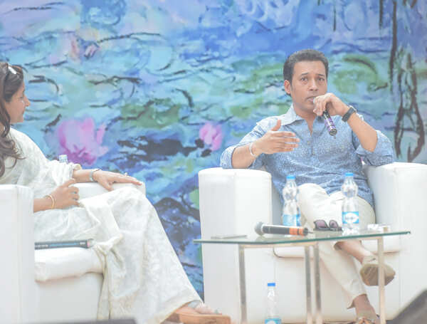 Hidayat Khan Pictures