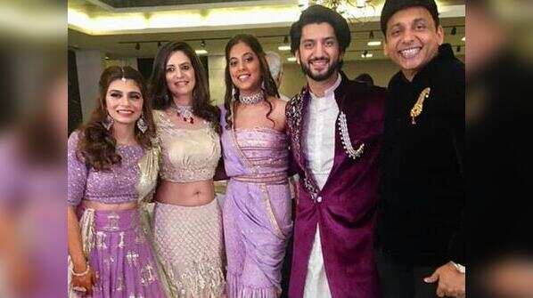 Kunal and Bharati with pose with friends