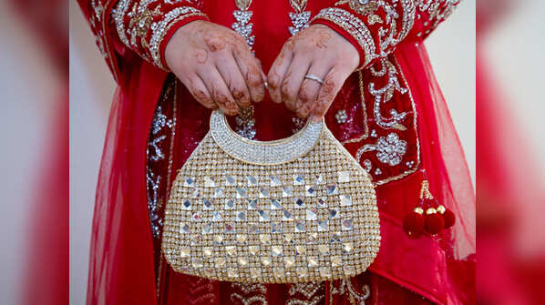 6 beauty products every bride should have in her make-up bag