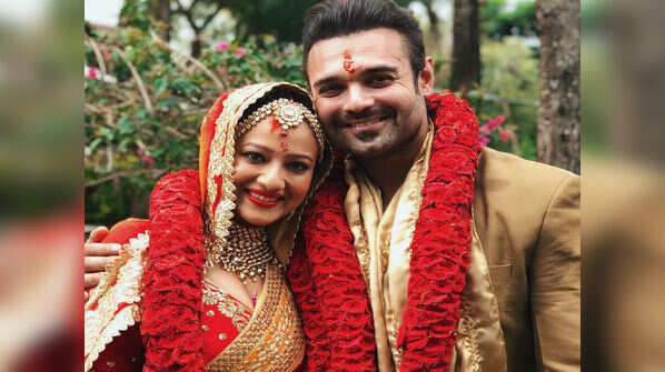 Mahaakshay Chakraborty-Madalasa Sharma