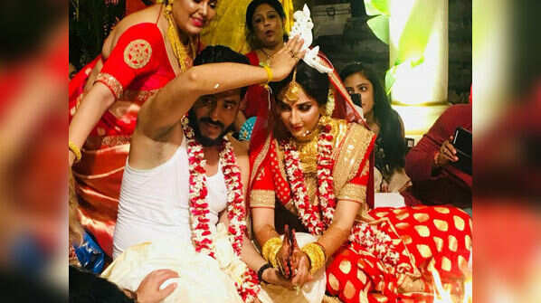 Raj Chakraborty-Subhashree Ganguly