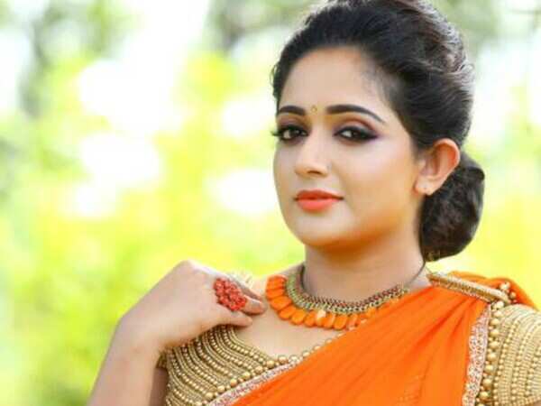 kavya madhavan Images