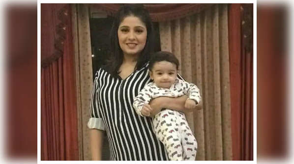 Sunidhi Chauhan and Hitesh Sonik