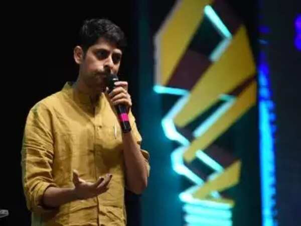 Varun Grover Photos