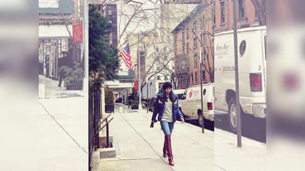 Alia Bhatt looks like an absolute chic in her latest Instagram picture